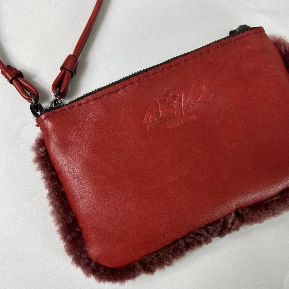 Patricia Nash‎ Red Leather Sherpa Trim Wristlet Wallet Clutch Bag Fall Holiday
